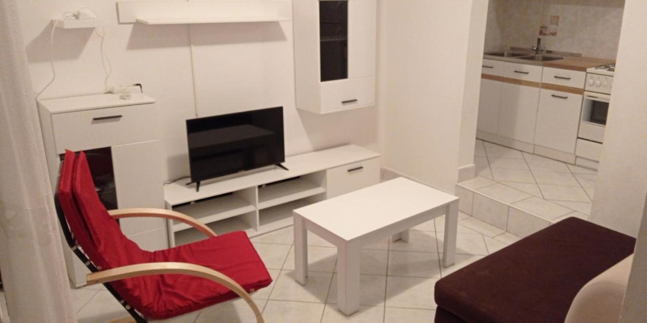 Apartments Tatjana Martinšćica Eksteriør billede