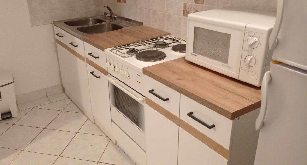 Apartments Tatjana Martinšćica Eksteriør billede
