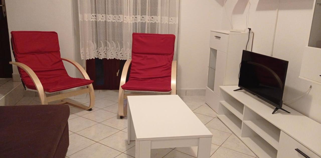Apartments Tatjana Martinšćica Eksteriør billede